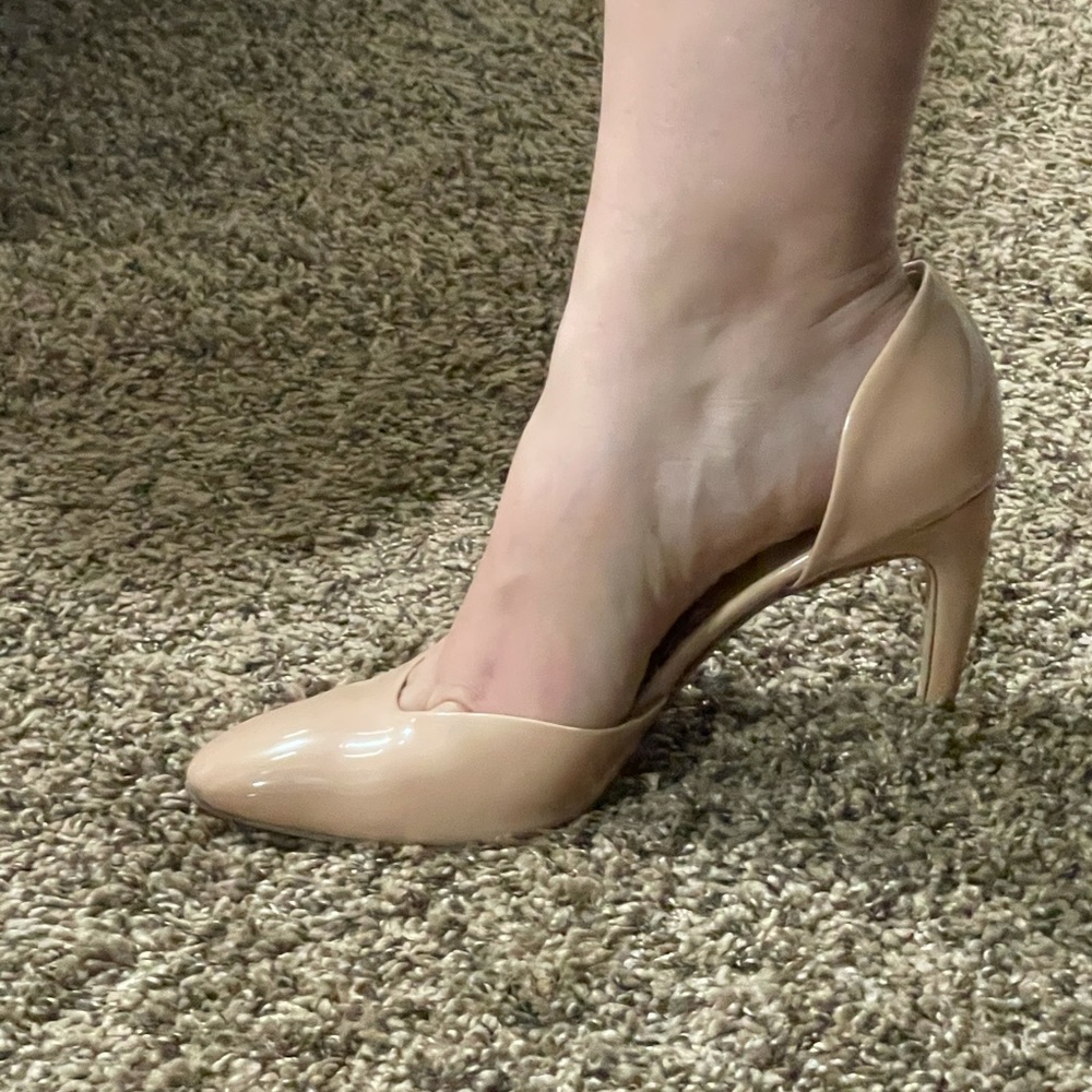 Nude stylish high heels. - Picture 6 of 7